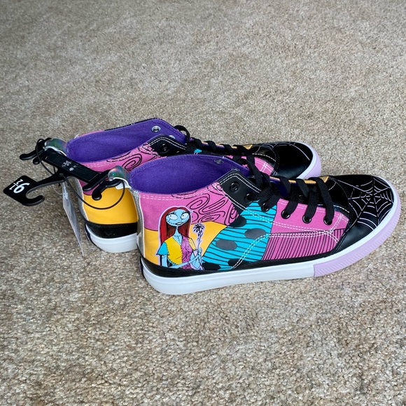 🆕 Disney The Nightmare Before Christmas Sneakers Women’s High
Top Shoes - Picture 2 of 15